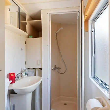 Comfortable Holiday In בית נופש